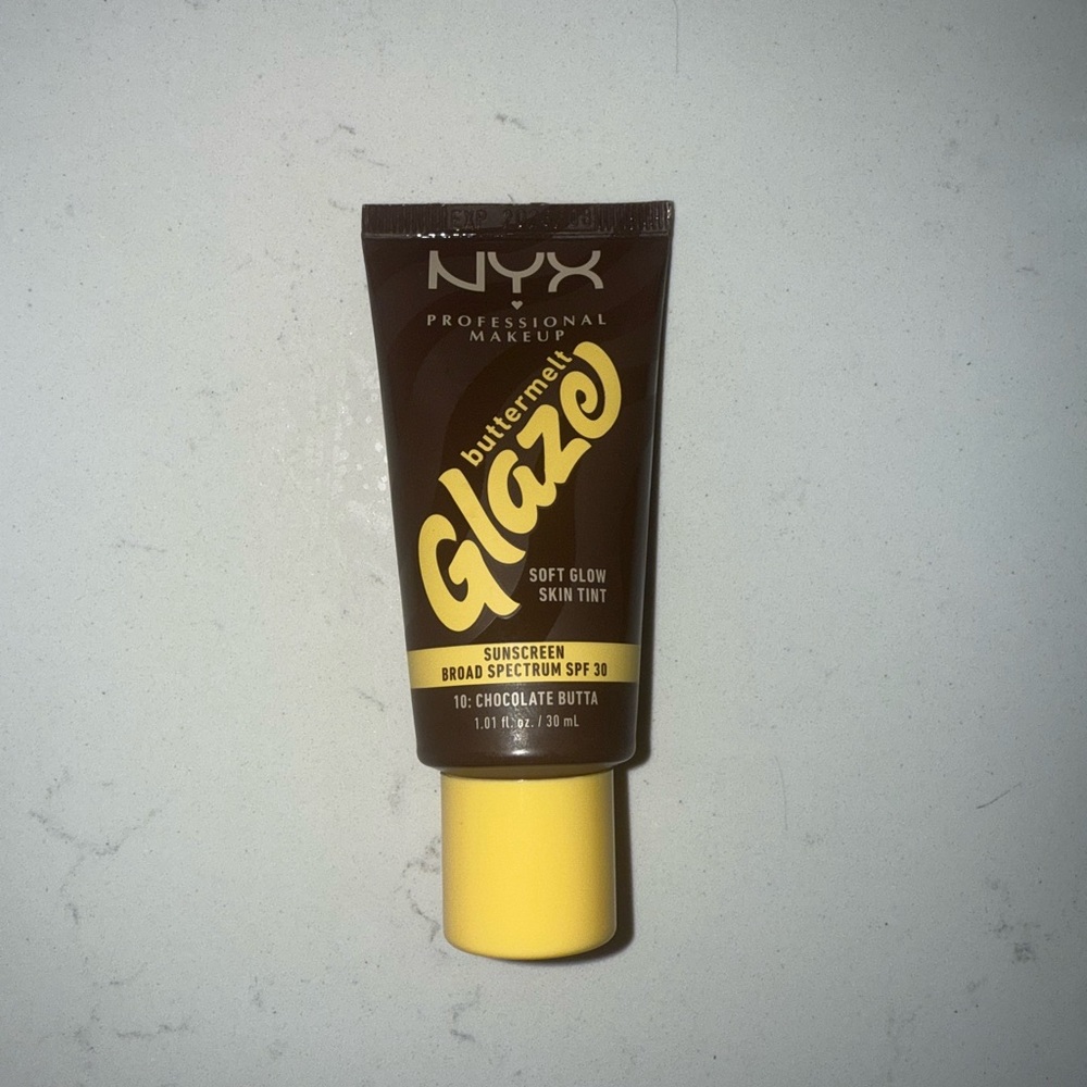 NYX Butter Glaze in Chocolate Butta